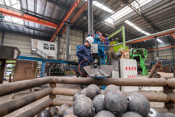 南宁网架配件-螺栓球加工车间
